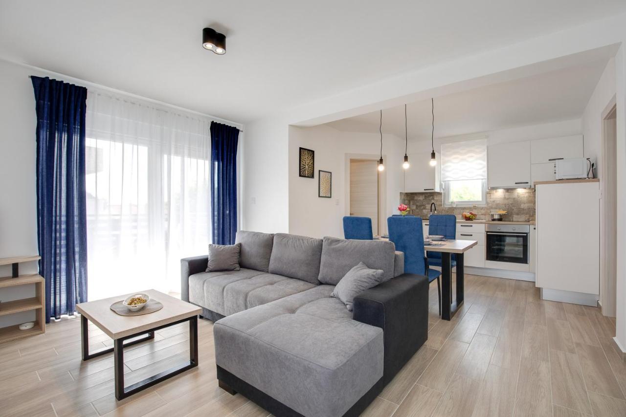 Apartman Jugo Пунат Экстерьер фото
